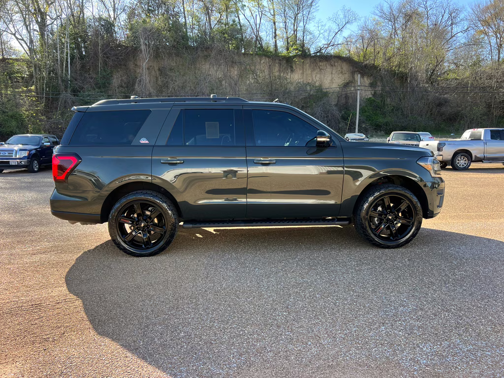 2022 Forged Green Metallic Ford Expedition Timberline 4X4 SUV