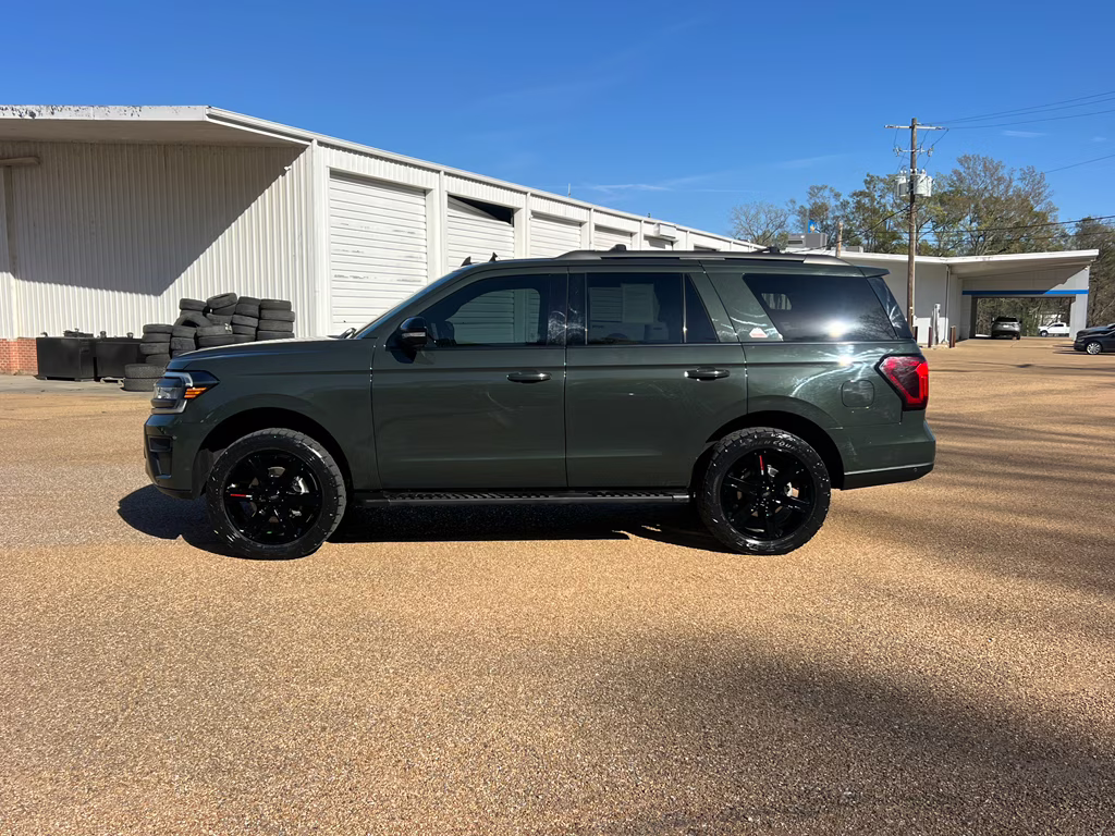 2022 Forged Green Metallic Ford Expedition Timberline 4X4 SUV