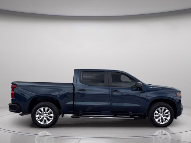 2022 Northsky Blue Metallic Chevrolet Silverado 1500 Custom RWD Truck