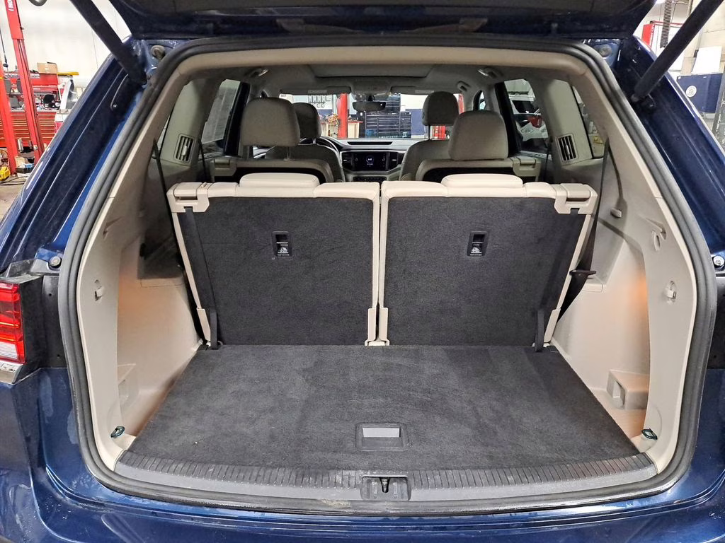 2021 Pacific Blue Metallic Volkswagen Atlas 3.6L V6 SE w/Technology AWD SUV