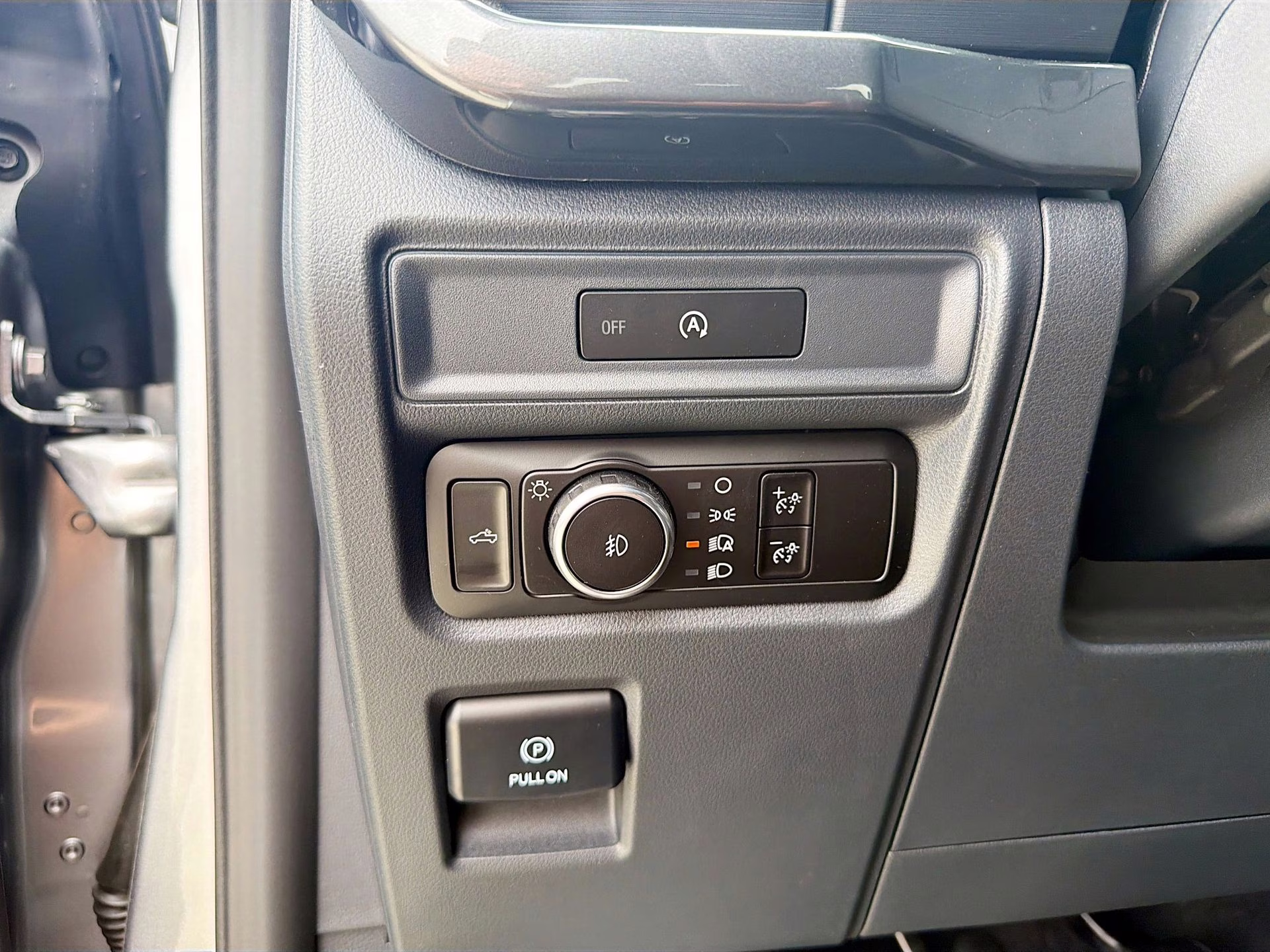 2025 Iconic Silver Metallic Ford F-150 STX 4X4 Truck