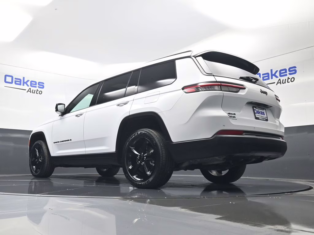 2025 Bright White Clearcoat Jeep Grand Cherokee L Altitude X 4X4 SUV