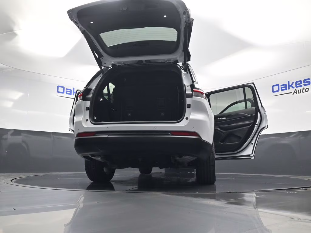 2025 Bright White Clearcoat Jeep Grand Cherokee L Altitude X 4X4 SUV