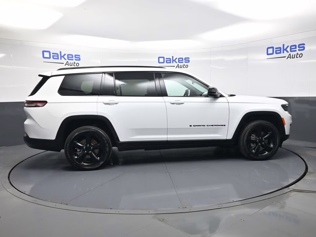 2025 Bright White Clearcoat Jeep Grand Cherokee L Altitude X 4X4 SUV