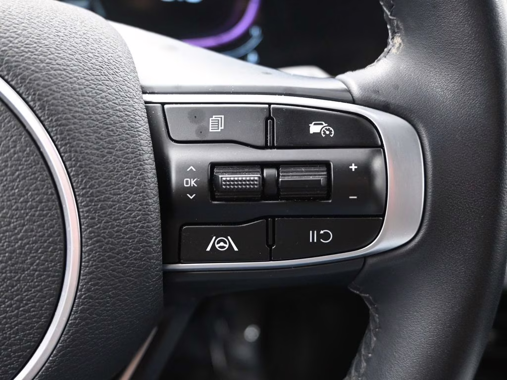 2024 Glacial White Pearl Kia Sportage EX AWD SUV