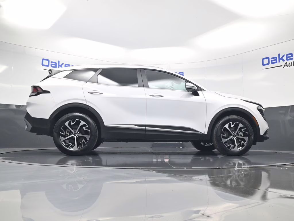 2024 Glacial White Pearl Kia Sportage EX AWD SUV