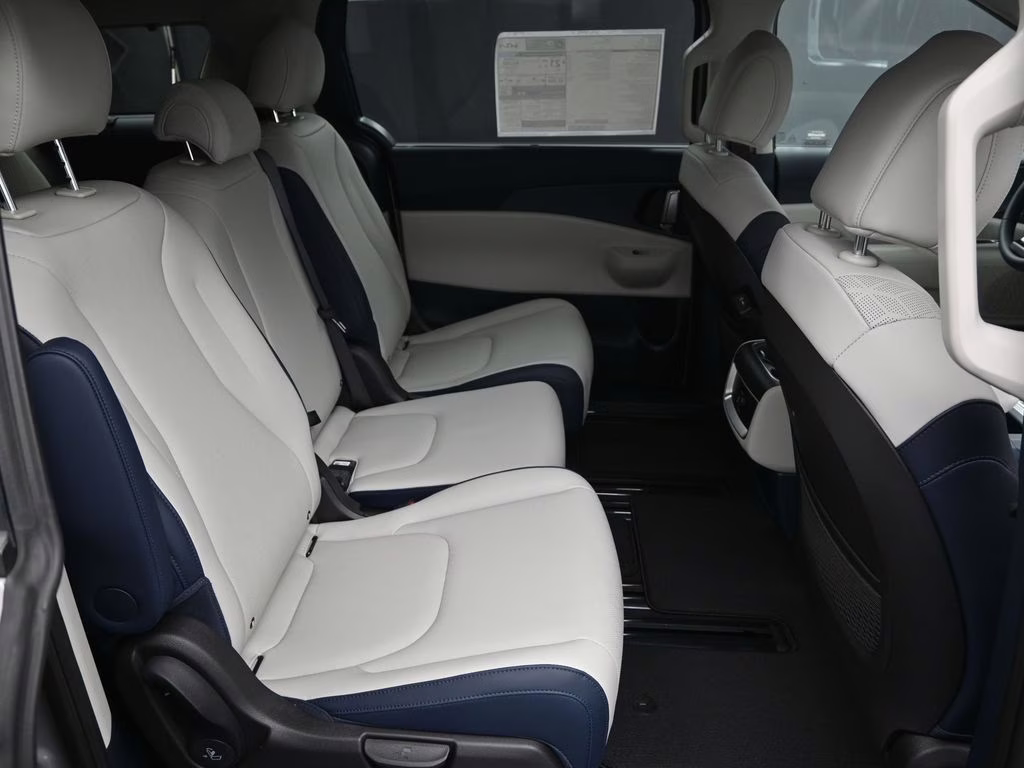 2026 Ceramic Silver Kia Carnival EX FWD Van