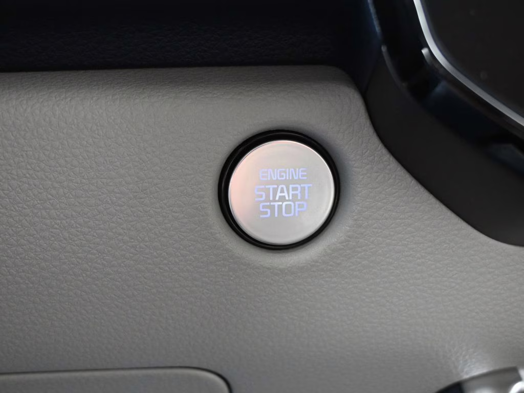 2026 Snow White Pearl Kia Carnival EX FWD Van