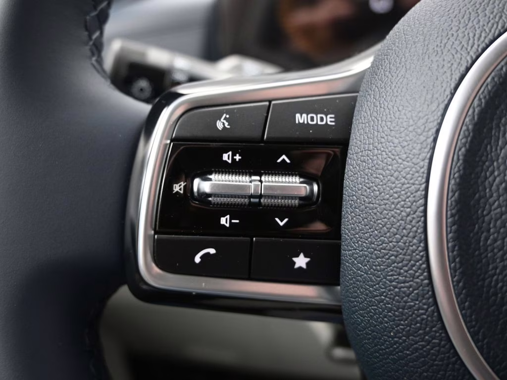 2026 Snow White Pearl Kia Carnival EX FWD Van