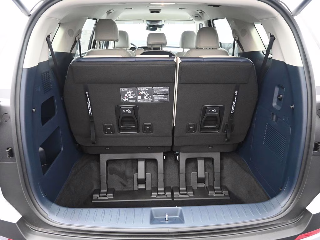 2026 Snow White Pearl Kia Carnival EX FWD Van