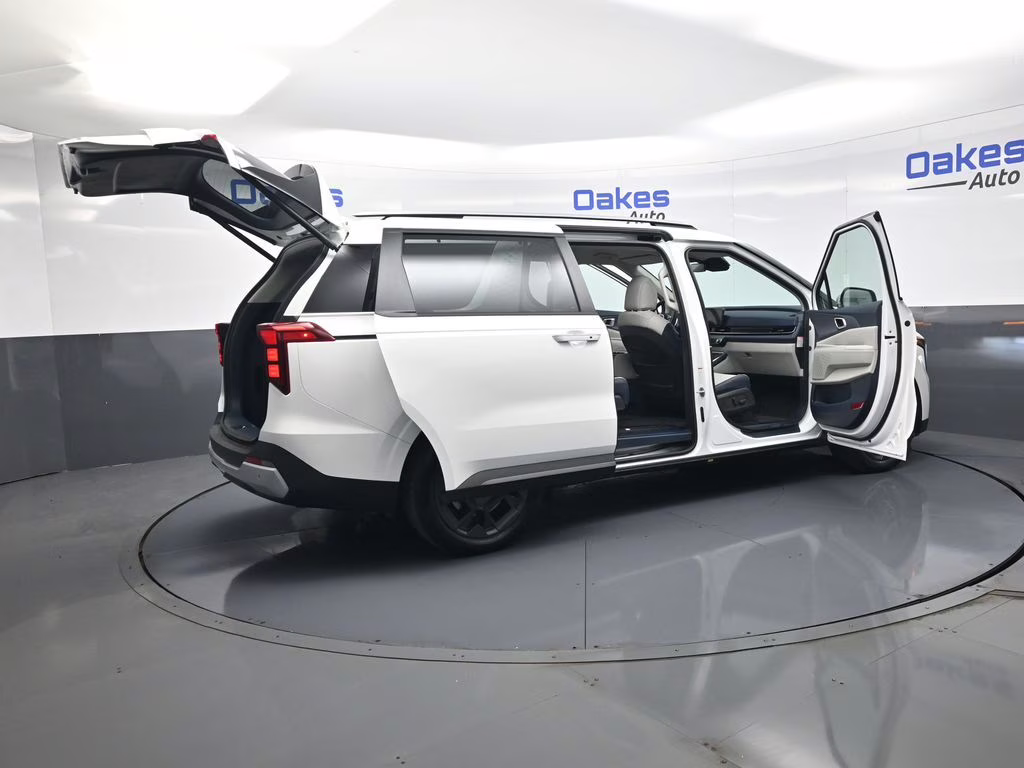 2026 Snow White Pearl Kia Carnival Hybrid EX FWD Van