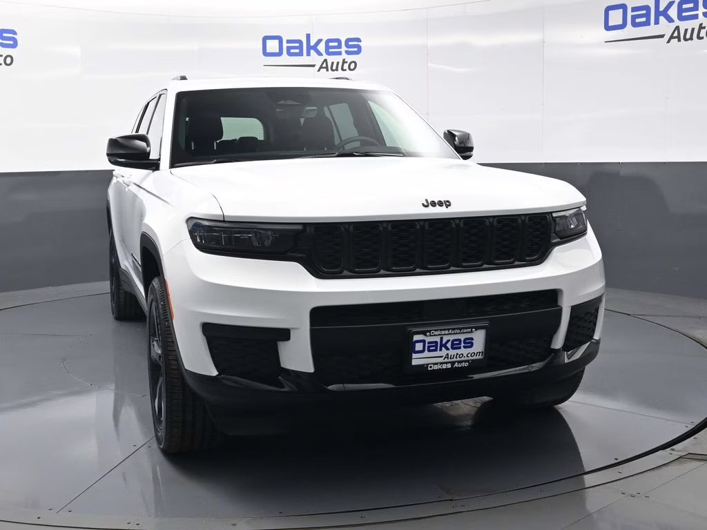 2025 Bright White Clearcoat Jeep Grand Cherokee L Altitude X 4X4 SUV