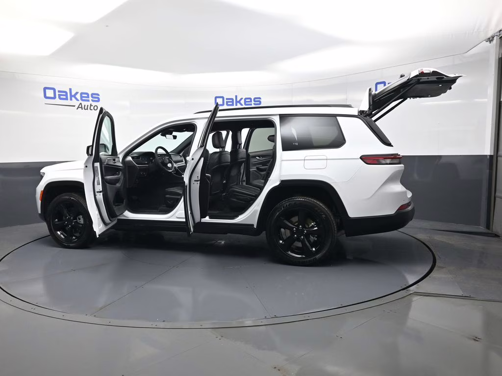 2025 Bright White Clearcoat Jeep Grand Cherokee L Altitude X 4X4 SUV