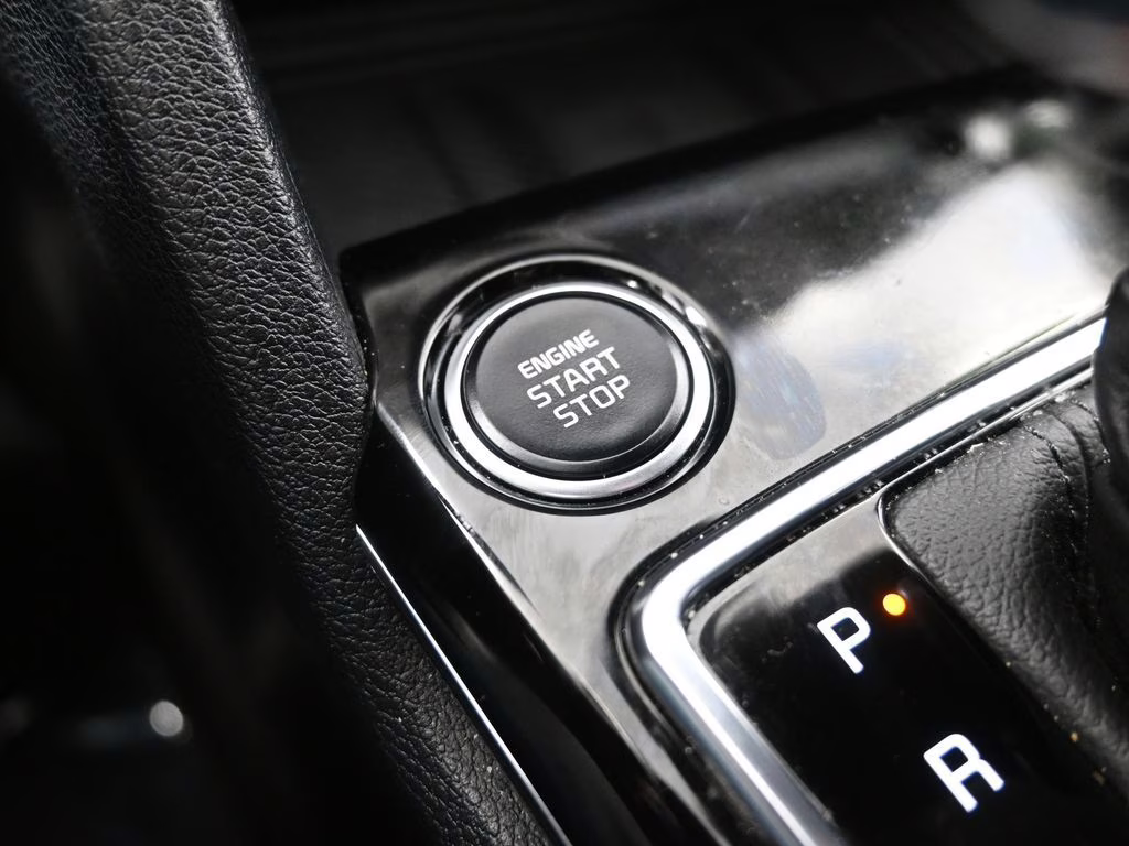 2024 Glacial White Pearl Kia Sportage EX AWD SUV