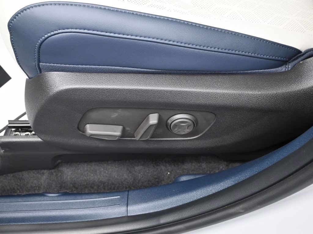 2026 Ceramic Silver Kia Carnival EX FWD Van