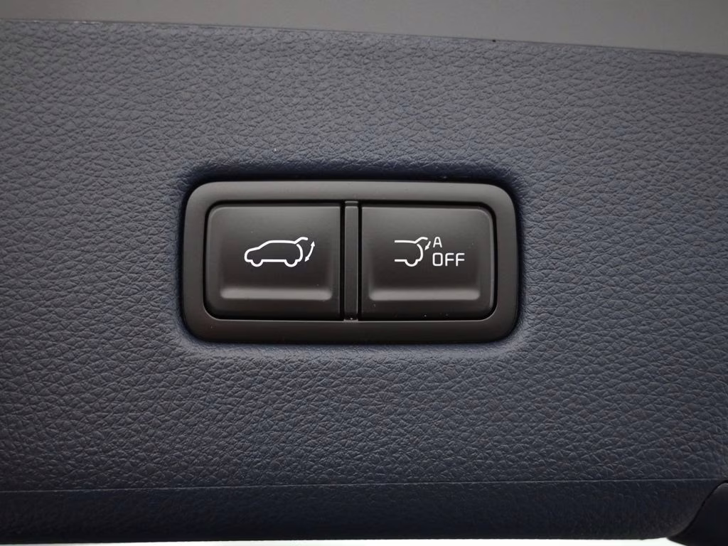 2026 Ceramic Silver Kia Carnival EX FWD Van