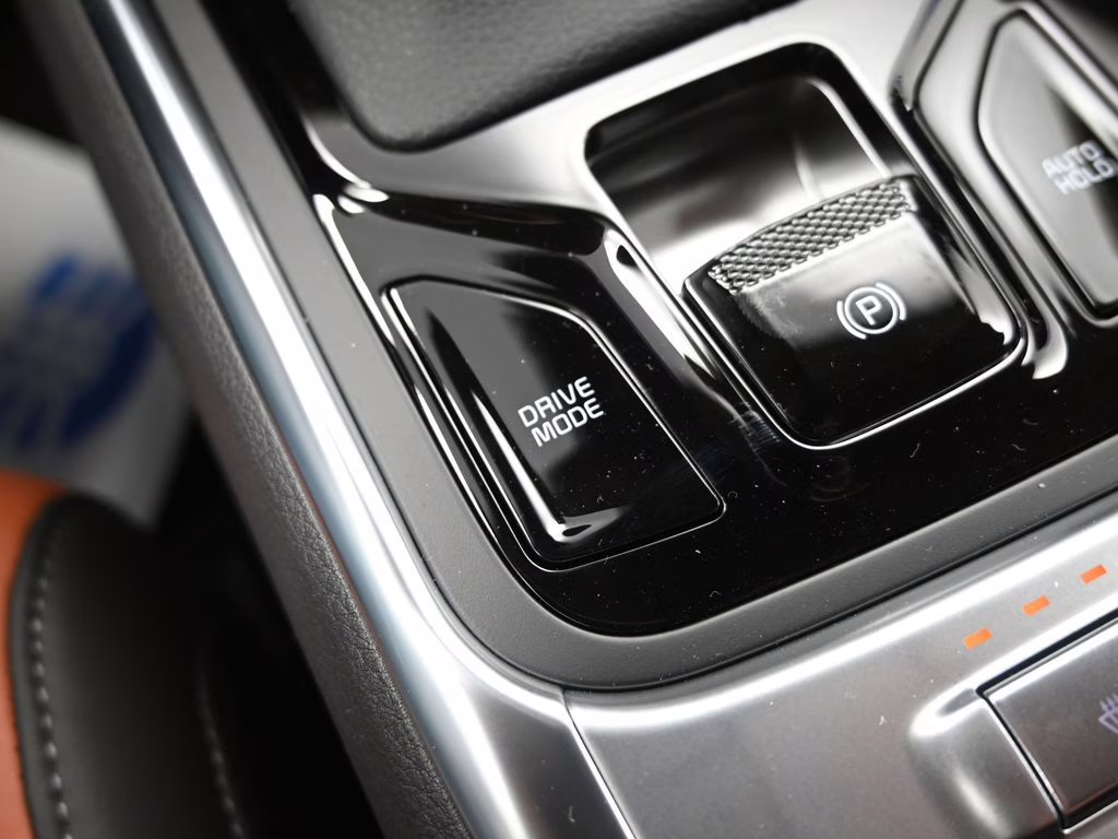 2026 Aurora Black Pearl Kia Carnival EX FWD Van