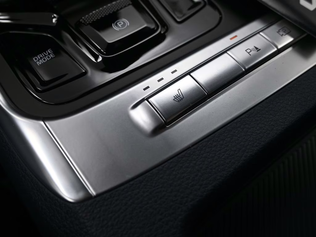 2026 Snow White Pearl Kia Carnival EX FWD Van