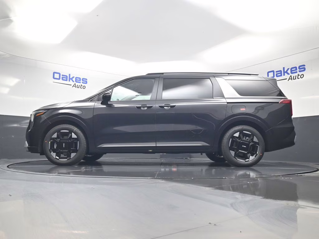 2026 Panthera Metal Kia Carnival EX FWD Van