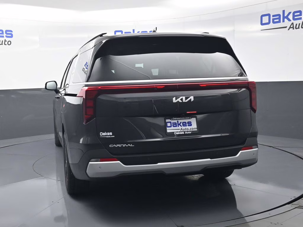 2026 Panthera Metal Kia Carnival EX FWD Van