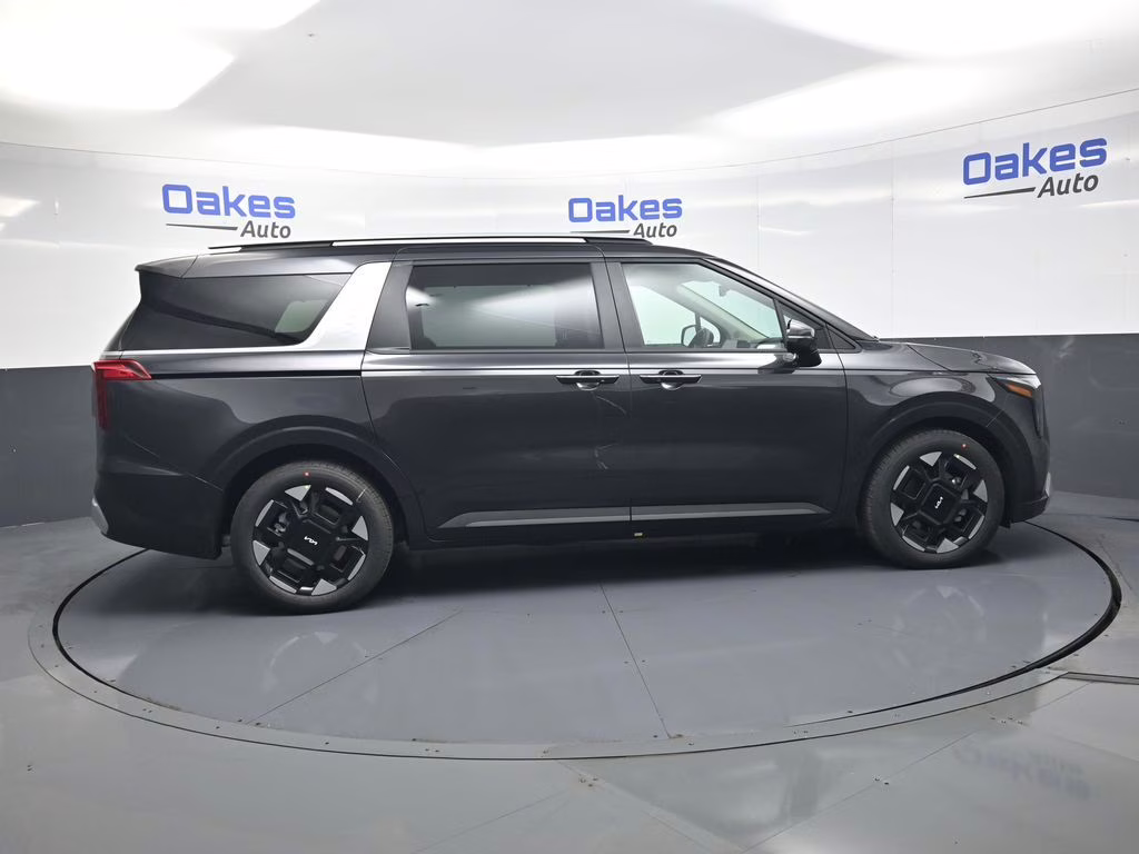 2026 Panthera Metal Kia Carnival EX FWD Van