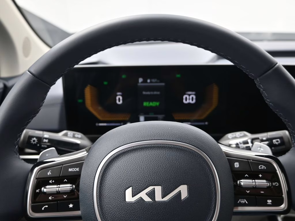 2026 Snow White Pearl Kia Carnival Hybrid EX FWD Van