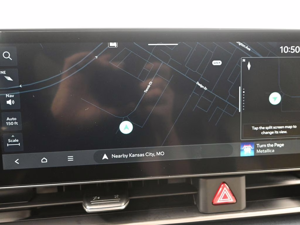 2026 Snow White Pearl Kia Carnival Hybrid EX FWD Van