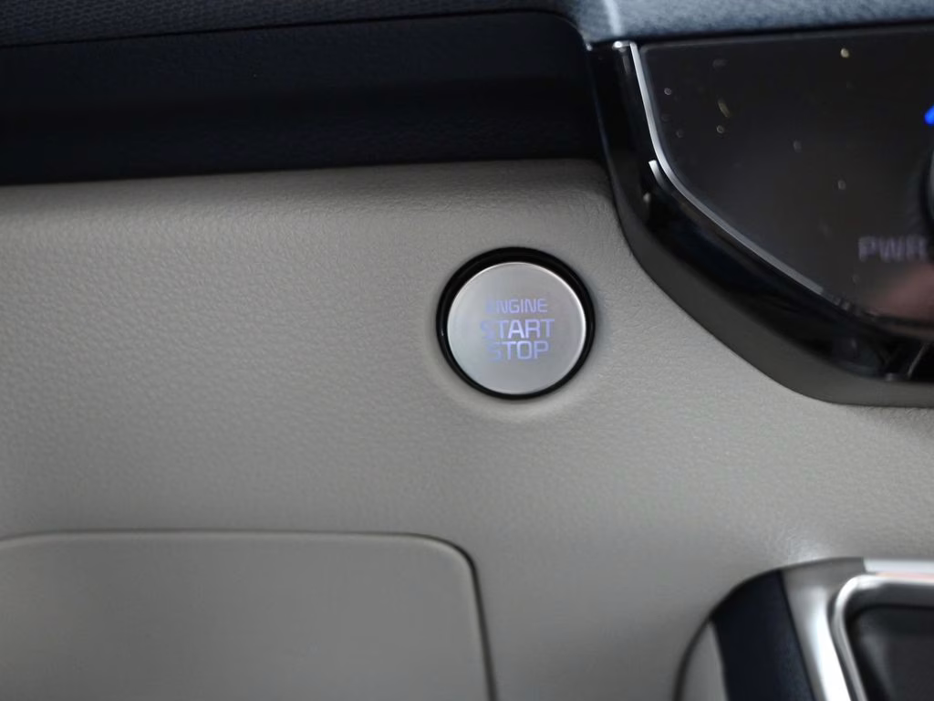 2026 Snow White Pearl Kia Carnival Hybrid EX FWD Van