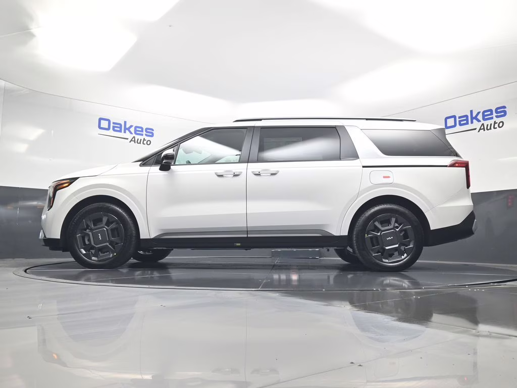 2026 Snow White Pearl Kia Carnival Hybrid EX FWD Van