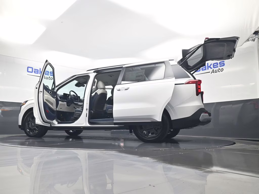 2026 Snow White Pearl Kia Carnival Hybrid EX FWD Van