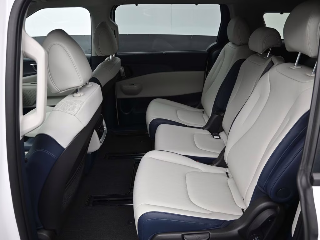 2026 Snow White Pearl Kia Carnival EX FWD Van