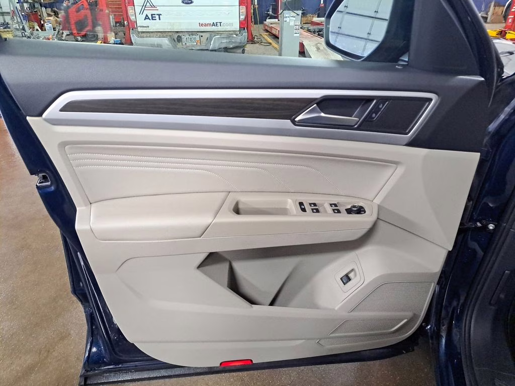 2021 Pacific Blue Metallic Volkswagen Atlas 3.6L V6 SE w/Technology AWD SUV