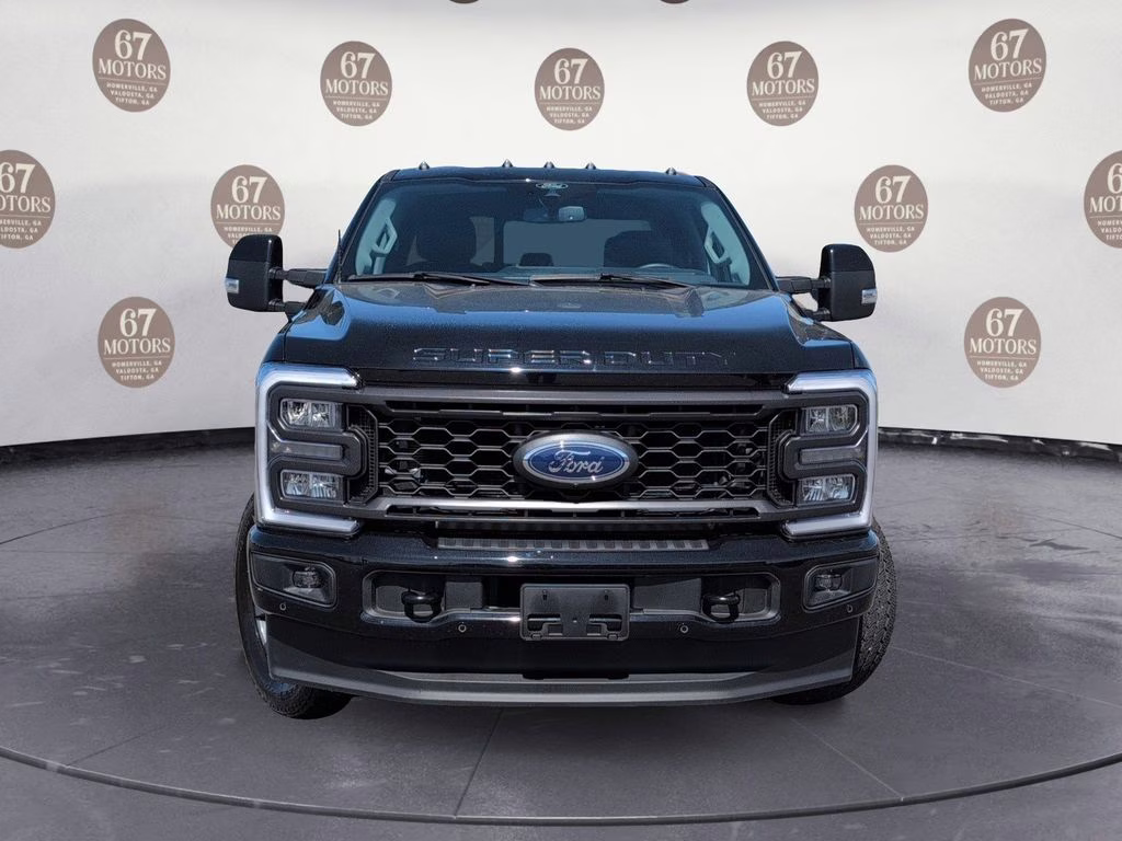 2024 Black Metallic Ford Super Duty F-250 SRW Lariat 4X4 Truck