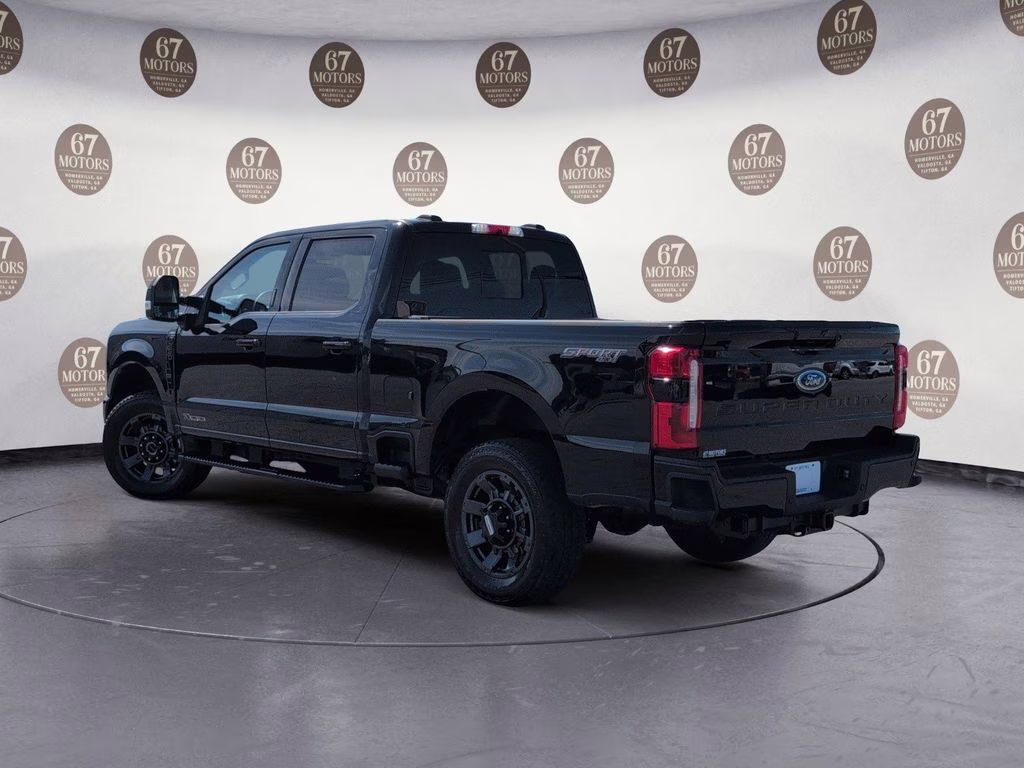 2024 Black Metallic Ford Super Duty F-250 SRW Lariat 4X4 Truck