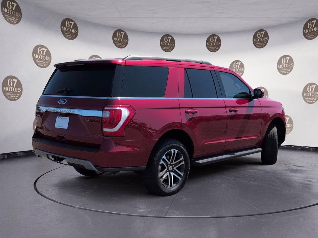 2021 Red Metallic Ford Expedition XLT 4X4 SUV