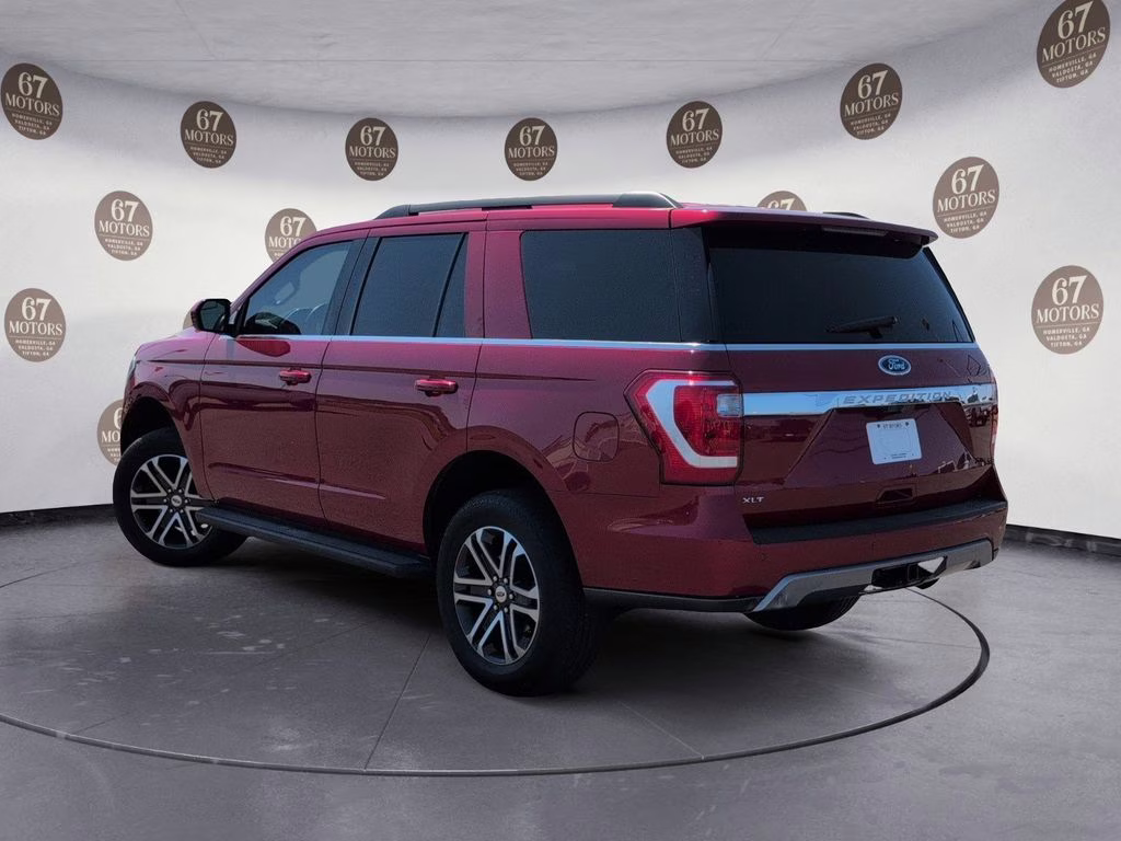 2021 Red Metallic Ford Expedition XLT 4X4 SUV