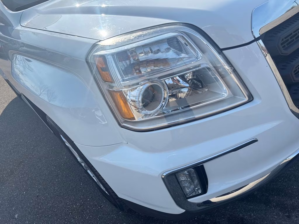 2017 Summit White GMC Terrain SLE-2 FWD SUV