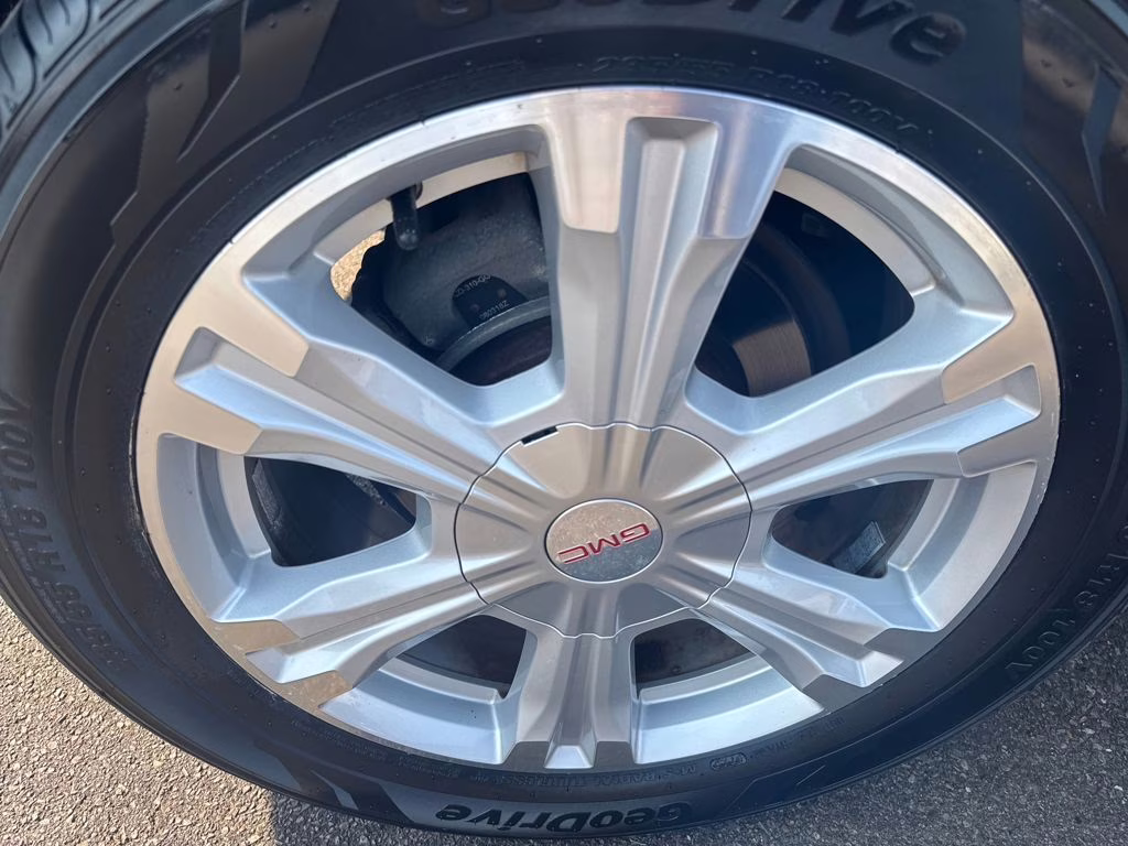 2017 Summit White GMC Terrain SLE-2 FWD SUV