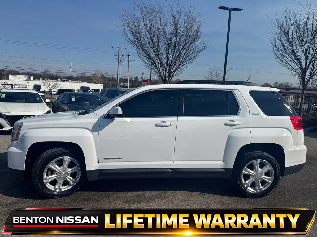 2017 Summit White GMC Terrain SLE-2 FWD SUV