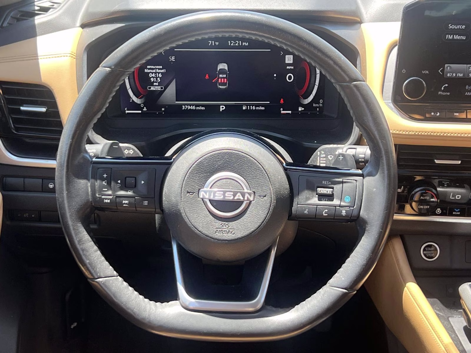 2023 White Nissan Rogue AWD Platinum *Ltd Avail* AWD SUV