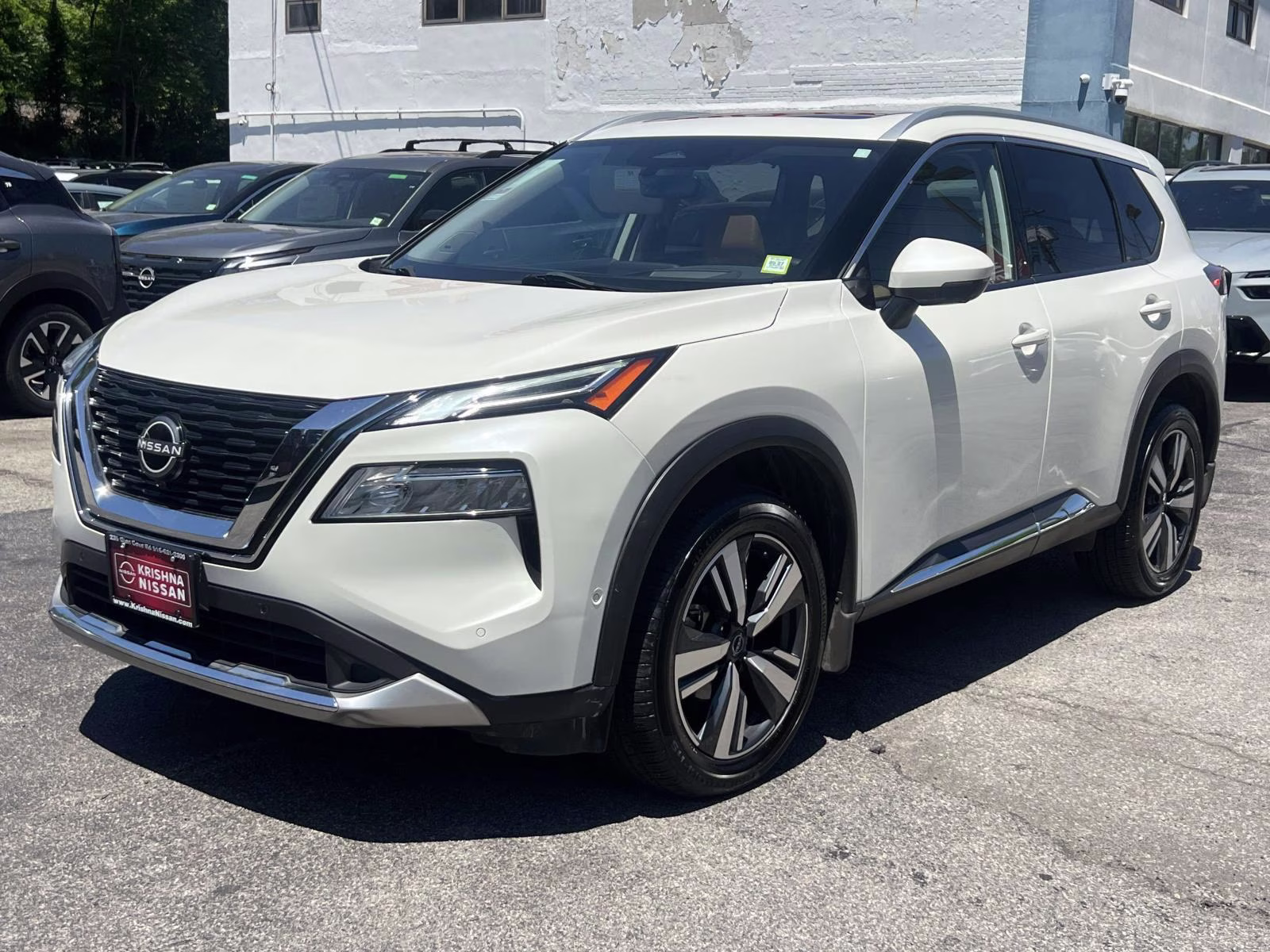 2023 White Nissan Rogue AWD Platinum *Ltd Avail* AWD SUV