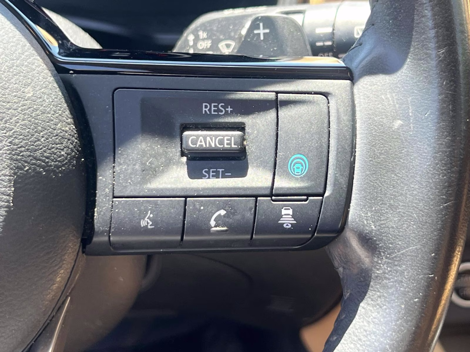 2023 White Nissan Rogue AWD Platinum *Ltd Avail* AWD SUV
