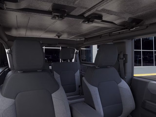 2026 Oxford White Ford Bronco Base 4X4 SUV