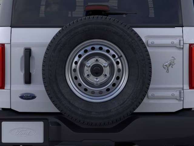 2026 Oxford White Ford Bronco Base 4X4 SUV