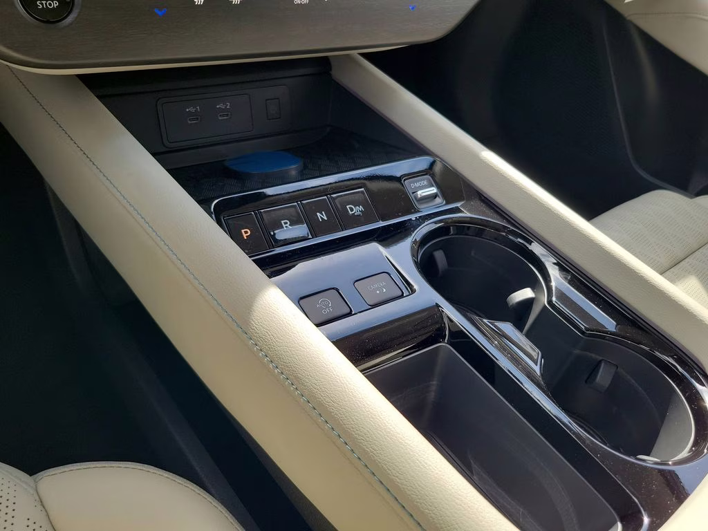 2026 Pearl Metallic Nissan Murano Platinum AWD SUV