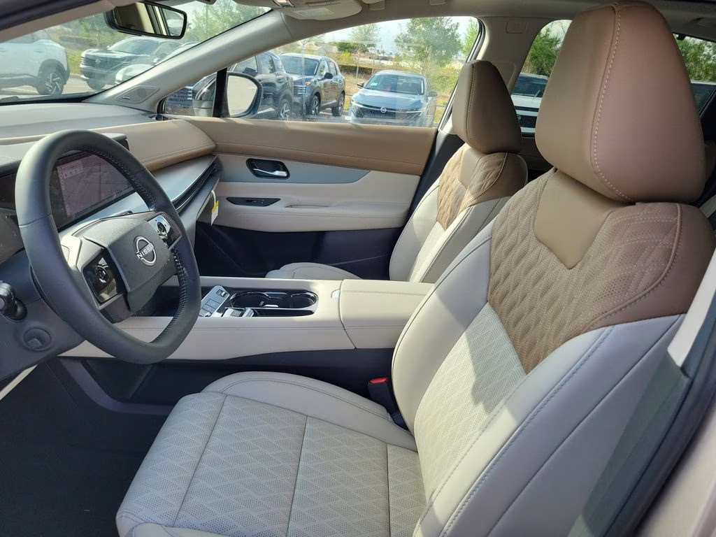 2026 Champagne Silver Metallic Nissan Murano Platinum AWD SUV