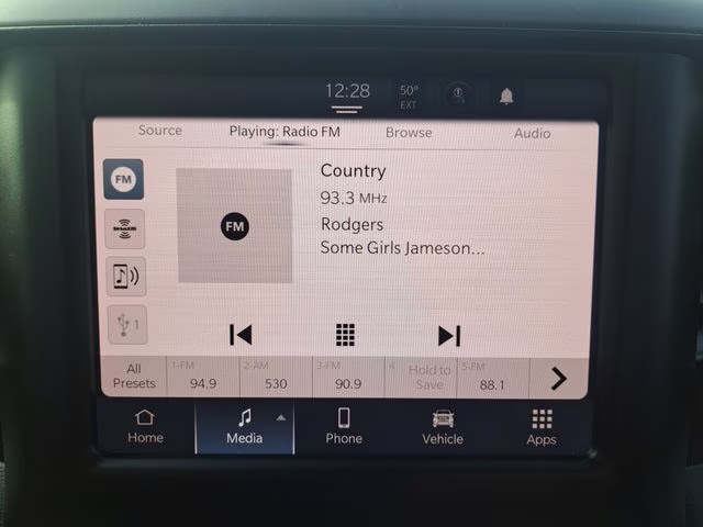 2024 Diamond Black Crystal Pearlcoat Ram 1500 Tradesman RWD Truck