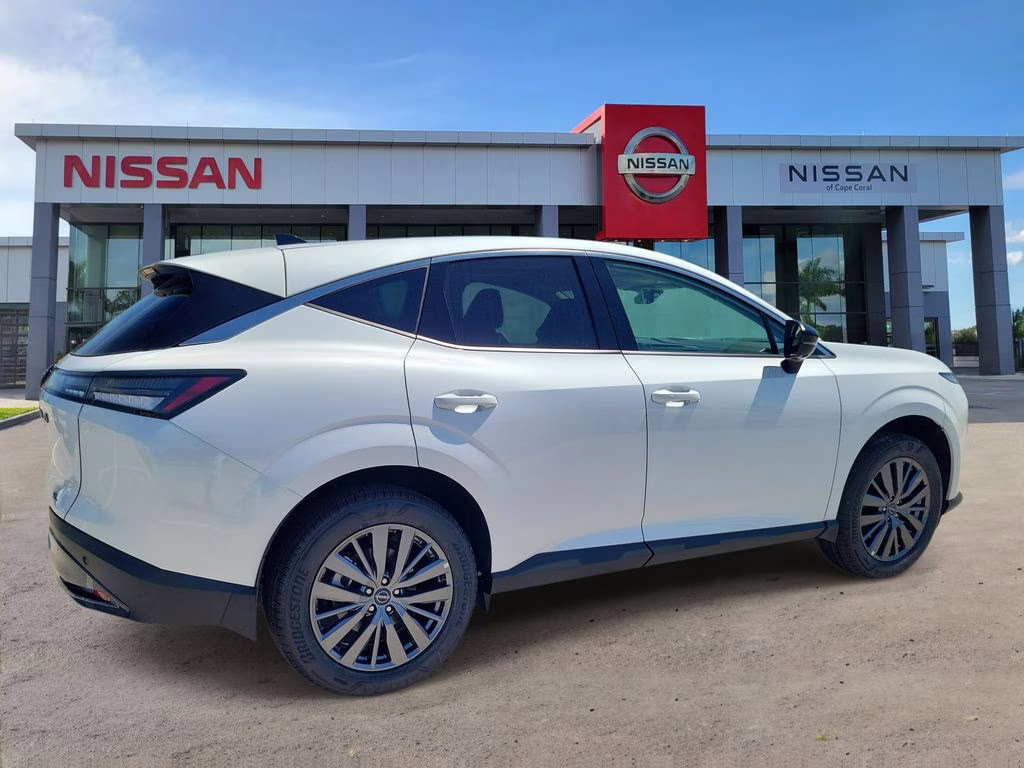 2026 Everest White Pearl Tricoat Nissan Murano SL AWD SUV