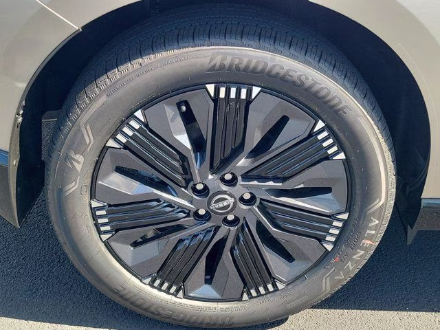 2026 Champagne Silver Metallic Nissan Murano Platinum AWD SUV