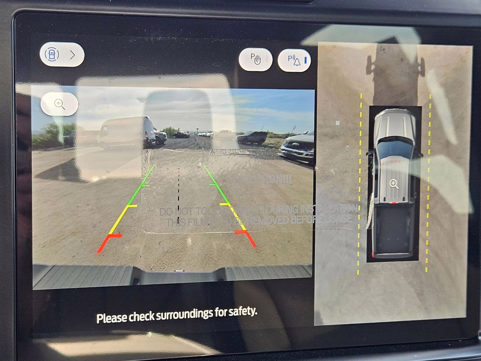 2026 White Ford Super Duty F-250 SRW Lariat 4X4 Truck